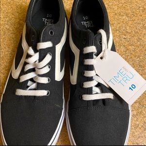Time and Tru converse style shoes